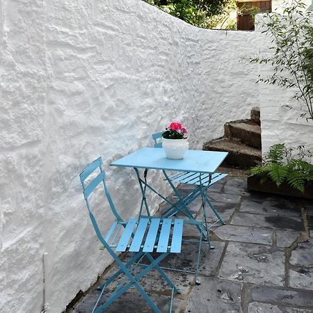 The Little Courtyard Apartment เพนแซนซ์ ภายนอก รูปภาพ