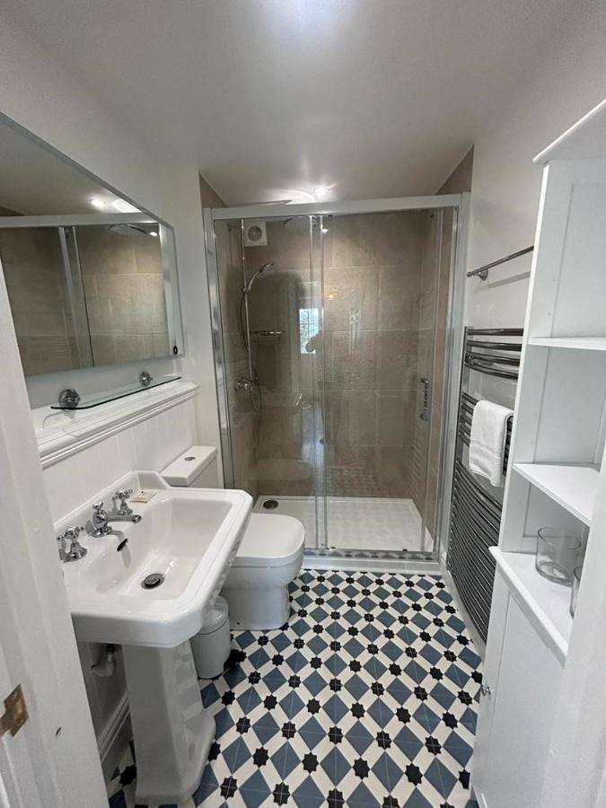 The Little Courtyard Apartment เพนแซนซ์ ภายนอก รูปภาพ