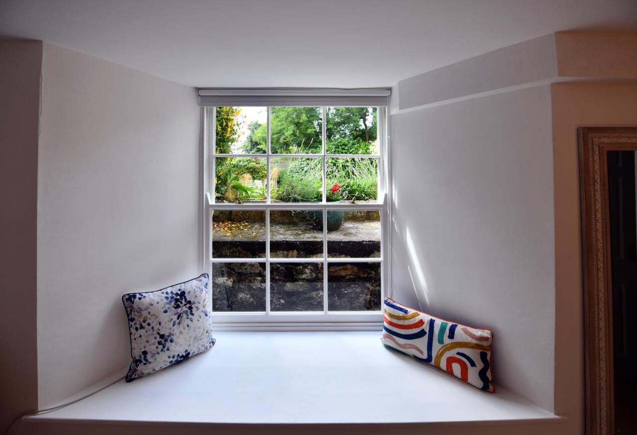 The Little Courtyard Apartment เพนแซนซ์ ภายนอก รูปภาพ